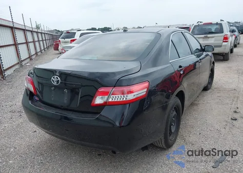 2011 Toyota Camry z USA, uszkodzony, nr VIN 4T1BF3EK9BU136072